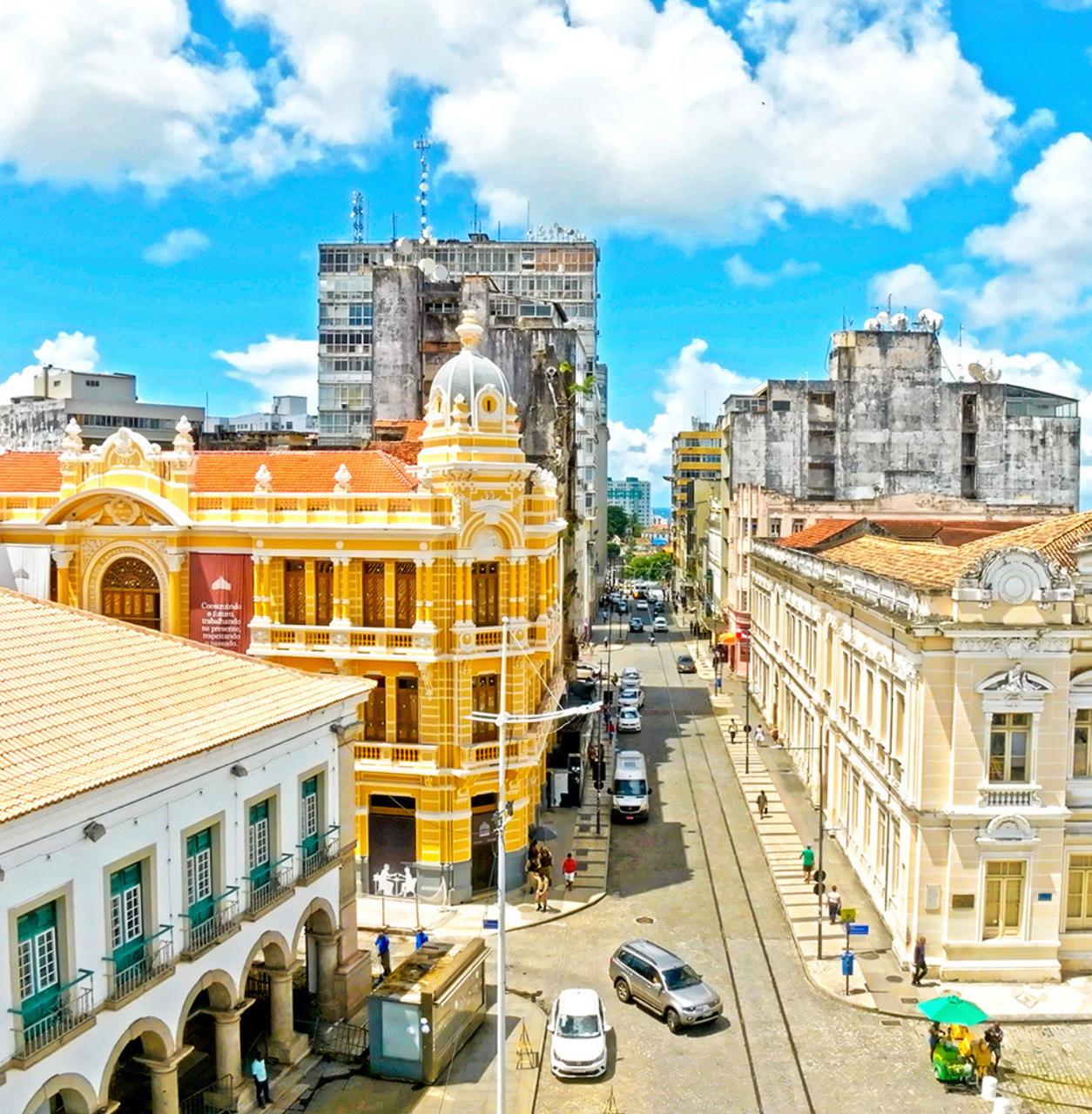 Rua Chile recebe feira de vinhos, degustações e shows durante o Wine Brasil Music
