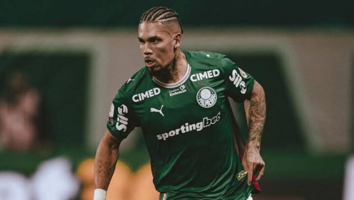 Após voltar de lesão no tornozelo, atacante do Palmeiras tem lesão na coxa e fica fora de jogo da Copa do Brasil