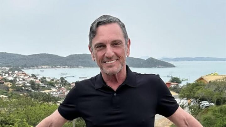 Ex-Titãs Paulo Miklos desabafa após passar dias internado com pneumonia