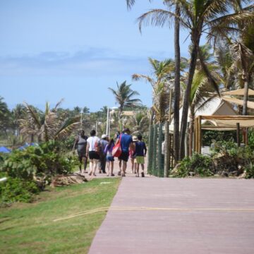 Praia de Salvador registra ventos de até 43,2 km/h