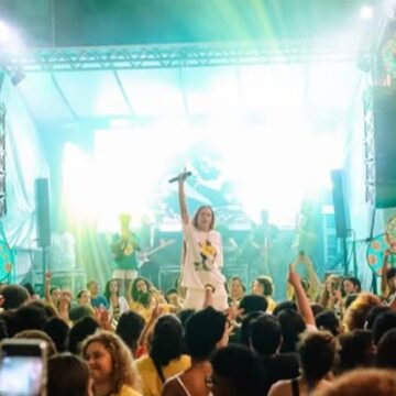 Visibilidade lésbica: conheça opções de festas voltadas para o público sáfico em Salvador