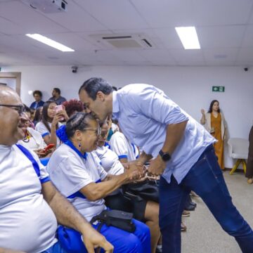 Prefeitura de Salvador cria Bolsa Presença para estudantes da EJA da rede municipal