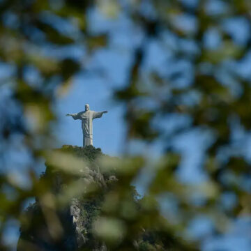 Cristo Redentor recebe 1,5 milhão de turistas e inicia projeto para se tornar mais sustentável