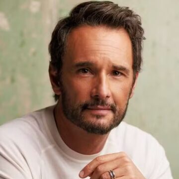 Aos 50, Rodrigo Santoro cogita volta às novelas após longo período dedicado ao cinema: “Tudo depende do convite”