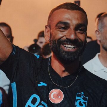 Aos 34 anos, Salah fecha com clube turco e terá salário de R$ 100 milhões por temporada