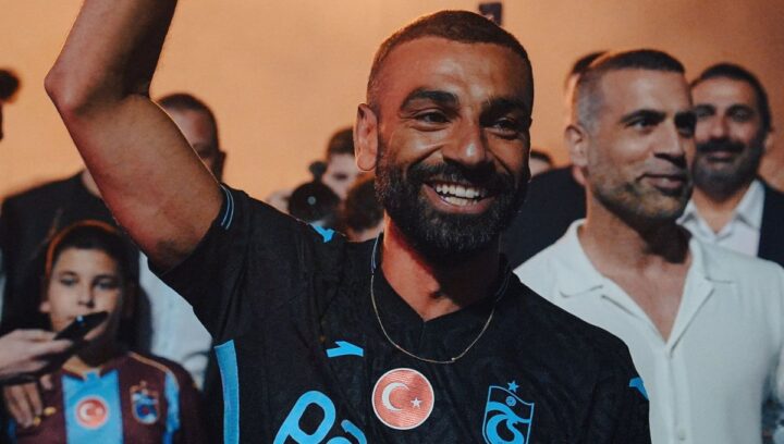 Aos 34 anos, Salah fecha com clube turco e terá salário de R$ 100 milhões por temporada