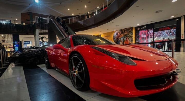 Últimos dias: shopping em Salvador reúne Ferraris, Aston Martin e carros clássicos em exposição gratuita