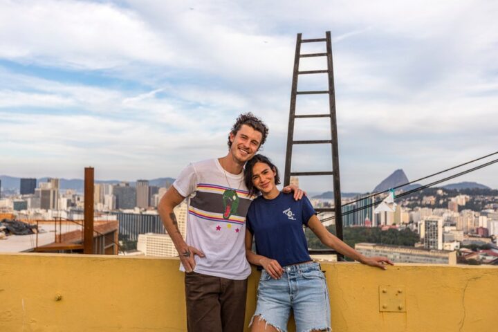 Conheça a Casa Amarela, projeto social visitado por Bruna Marquezine e Shawn Mendes no Rio