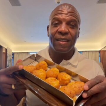 Terry Crews revela comidas brasileiras que mais gosta: “Melhor do mundo”
