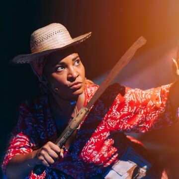Larissa Luz fala sobre sucesso de “Torto Arado” e revela torcida para Carnaval de 2027: ‘Vou estar lá’