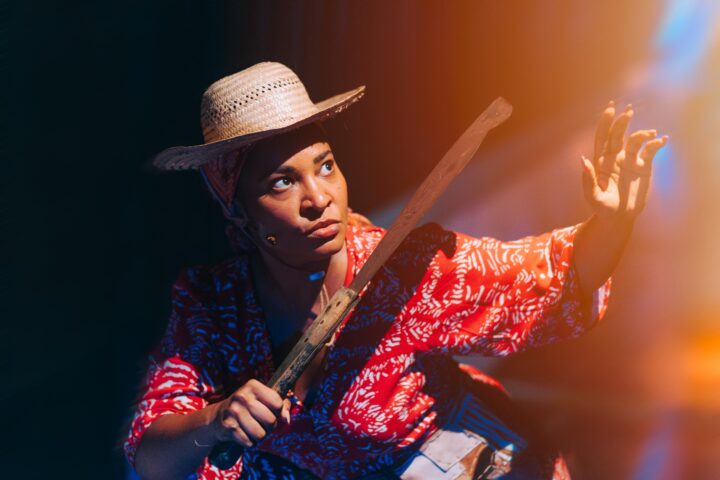 Larissa Luz fala sobre sucesso de “Torto Arado” e revela torcida para Carnaval de 2027: ‘Vou estar lá’