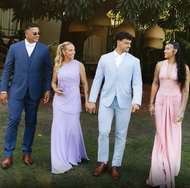 Victor Alexandre, filho de Carla Perez e Xanddy, chega acompanhado da família para casamento