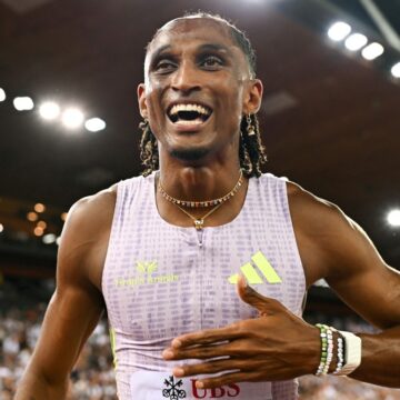 Alison dos Santos faz história e quebra recorde mundial nos 400m com barreiras