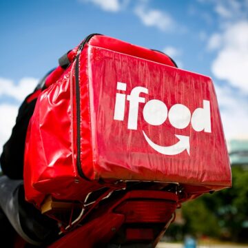 iFood movimenta R$ 2,3 bilhões na Bahia e revela as 10 categorias de comida mais pedidas no estado