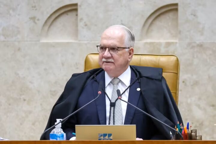 Ex-ministros do STF pedem a Fachin “imediata e rigorosa” apuração de crise na Corte