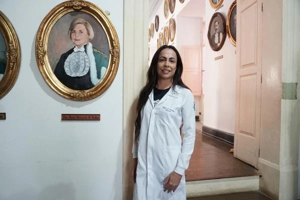 Morre Thaiz Pedrosa, primeira mulher trans a ingressar na graduação de Medicina da UFBA