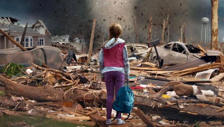 Em alta na Netflix, drama acompanha quatro famílias com apenas 13 minutos antes de um tornado