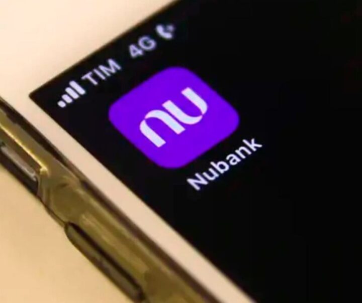 Clientes do Nubank relatam instabilidade e dificuldade para enviar e receber Pix nesta sexta (4)