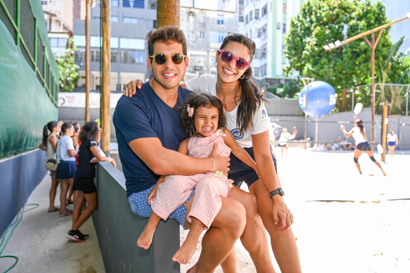 Ruy Bacelar Neto, Alicia e Thais Darzé