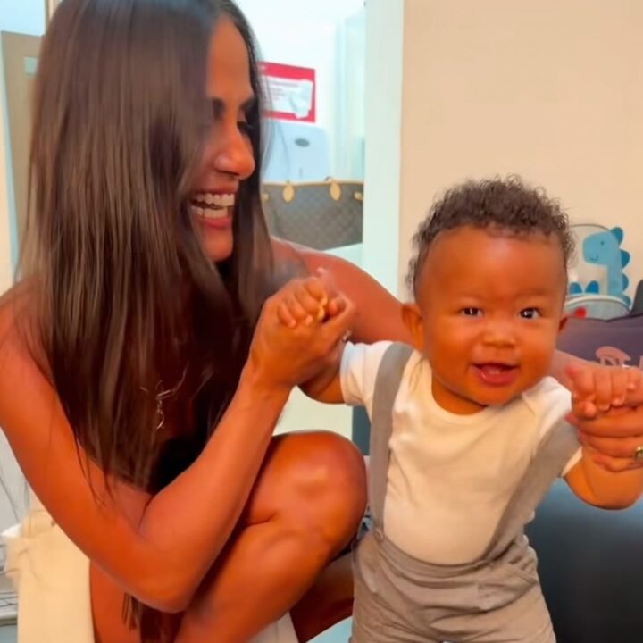 Filho de Thiaguinho e Carol Peixinho assiste pela primeira vez a show do pai; apresentação foi em Salvador