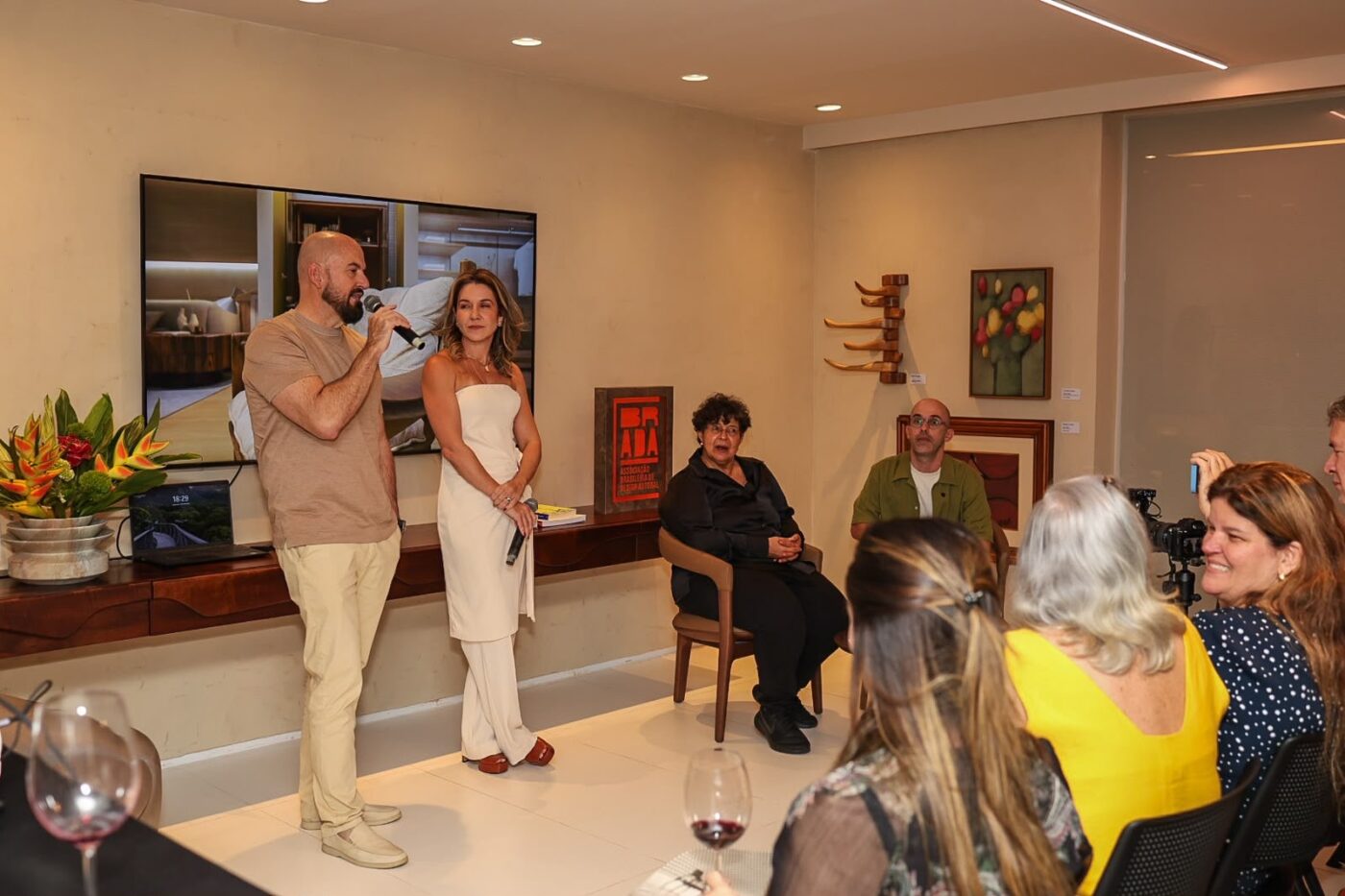 Mauricio Lins, Manuela Andrade, Maria Cecília Loschiavo e Gabriel Magalhães