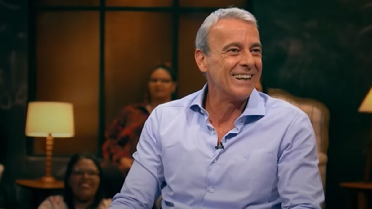 Solteiro aos 60 anos, Alexandre Borges fala sobre solidão: ‘Sinto falta de ter alguém’