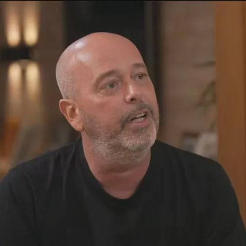 Alex Escobar relata drama após passar mal ao vivo e descobrir doença rara: “Podia ser tudo”