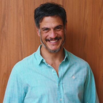 Mateus Solano esquece celular em Maceió e aproveita para fazer detox digital