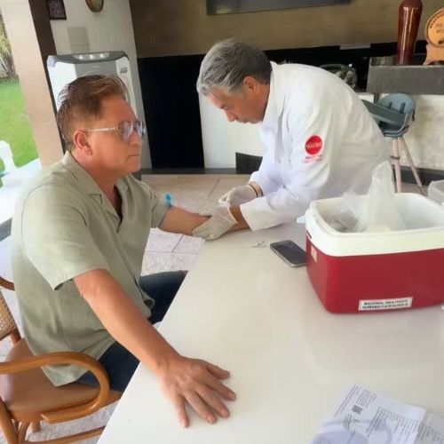 Leonardo faz novo exame após um mês sem beber álcool: ‘Hora de verificar’