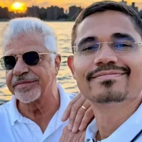 Lulu Santos viaja para Nova York com o marido e brinca com própria música nas redes