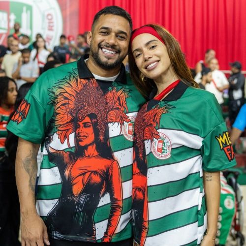 Anitta visita quadra da Grande Rio antes de coroação e convoca público: “Quero todo mundo aqui”