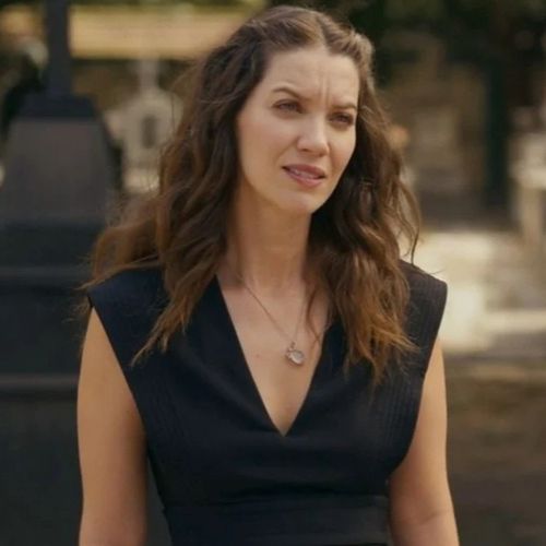 ‘Quem Ama Cuida’: Francesca revela segredo que a mantém presa à mansão dos Brandão há 20 anos