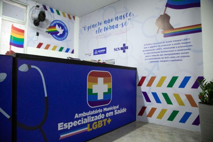 Salvador amplia atendimento à população LGBT+ com ambulatório que já acolheu 3,5 mil pessoas