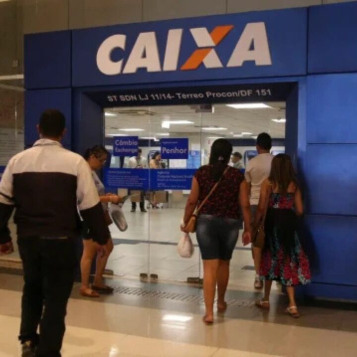 Empregados da Caixa rejeitam proposta e greve continua