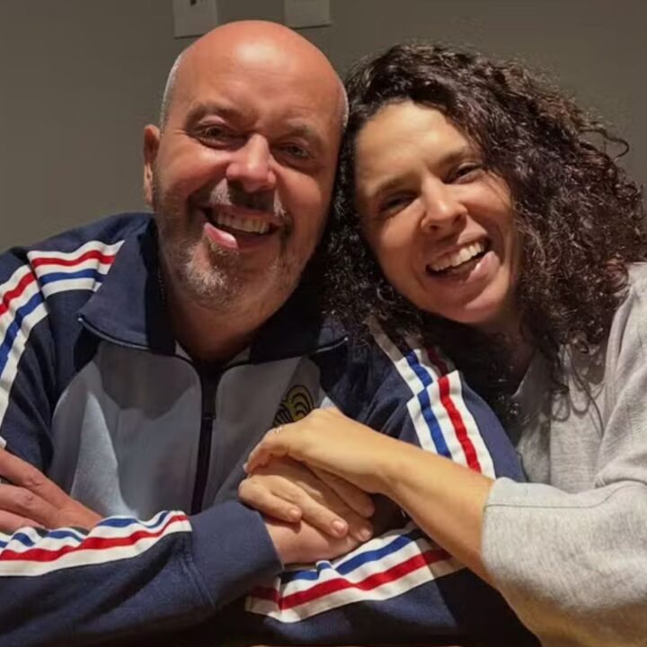 Alex Escobar faz desabafo emocionante e faz pedido aos fãs: “Me abracem”