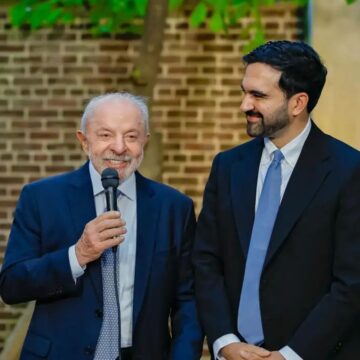 Nos EUA, Lula se reúne com prefeito de Nova York e presidente uruguaio