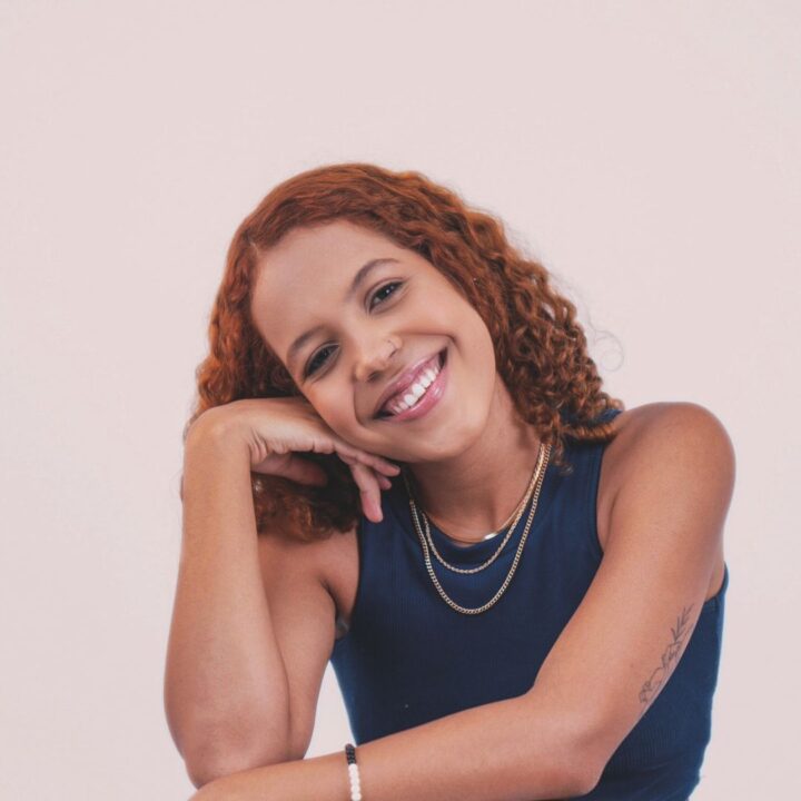 Autora baiana Sofia Oliveira lança segundo livro em Salvador