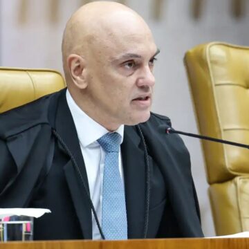 Moraes encaminha a Fachin pedido de investigação contra Mendonça