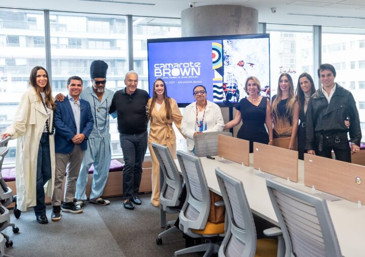 Carlinhos Brown lança camarote para 2027 com Nizan Guanaes na direção criativa