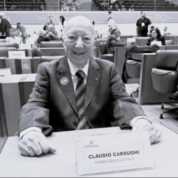 Morre Claudio Carsughi, referência do jornalismo esportivo, aos 93 anos
