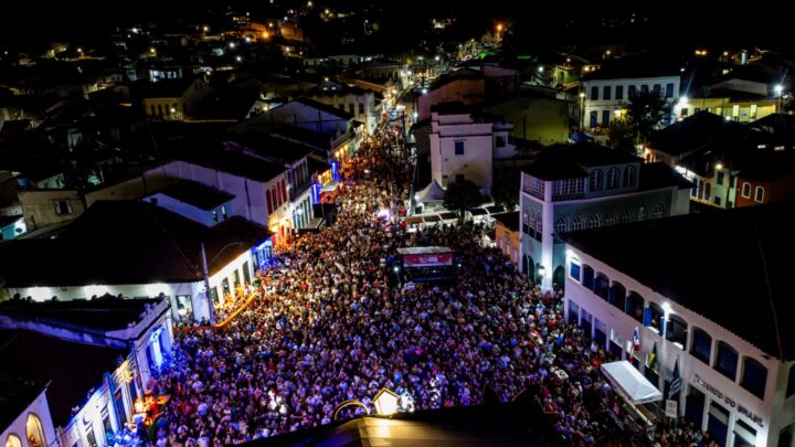 Festival de Lençóis chega ao último dia com Cidade Negra, Larissa Luz e atrações culturais