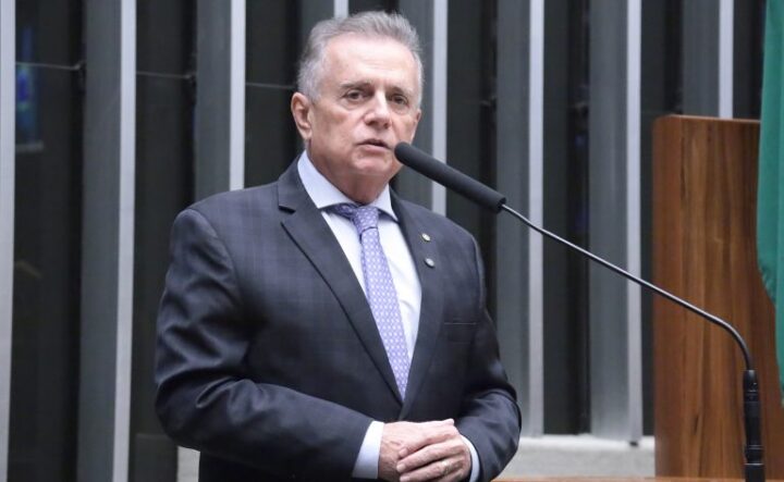 Comissão aprova projeto que exige separação de torcidas nos estádios