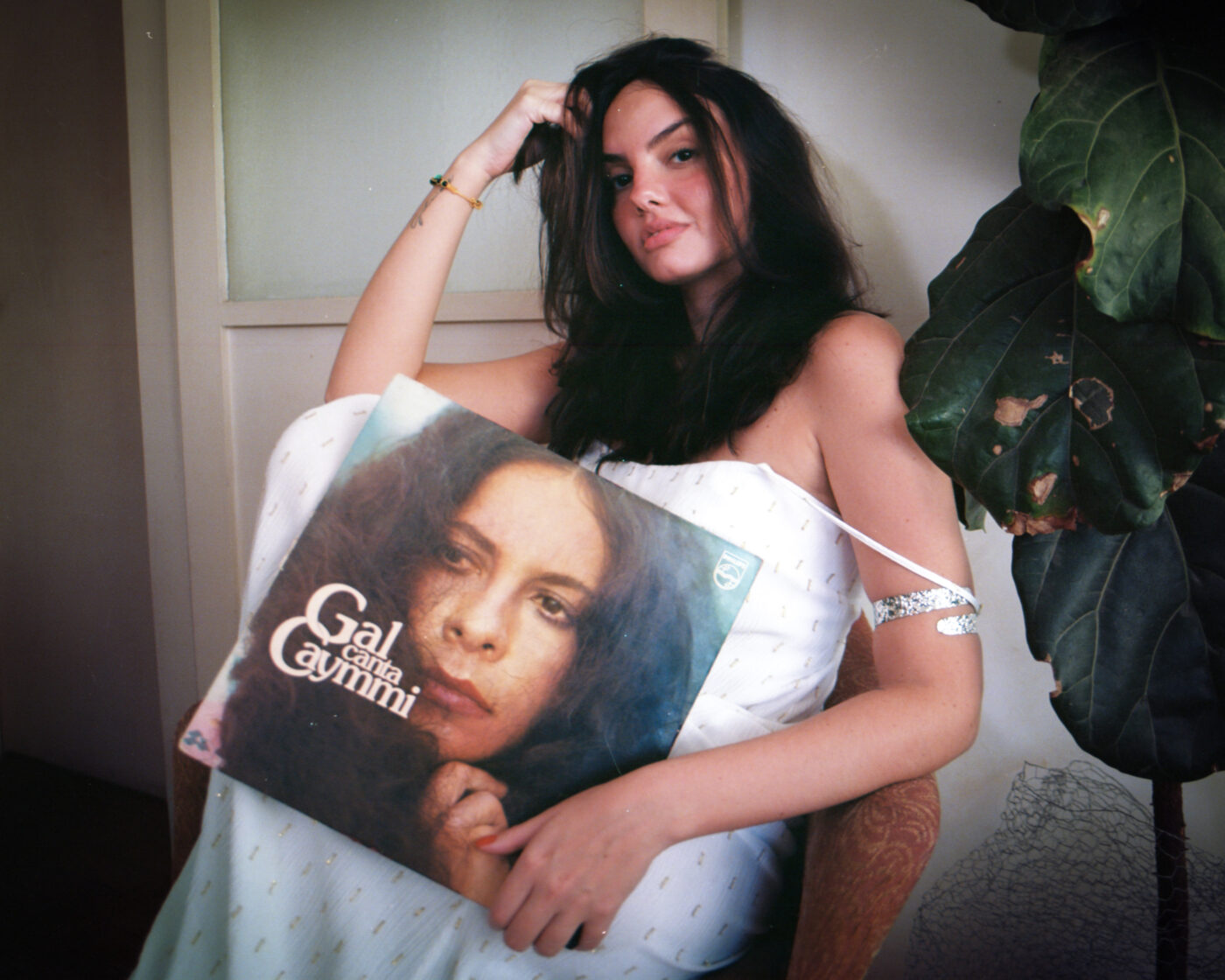 Lavínia apresenta espetáculo em homenagem a Gal Costa nesta sexta (25) em Salvador