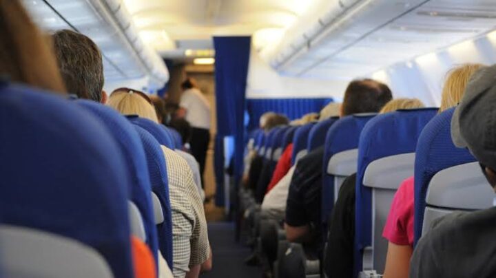 Veja quais atitudes de passageiros podem gerar multa e até suspensão de voos em nova regra da Anac