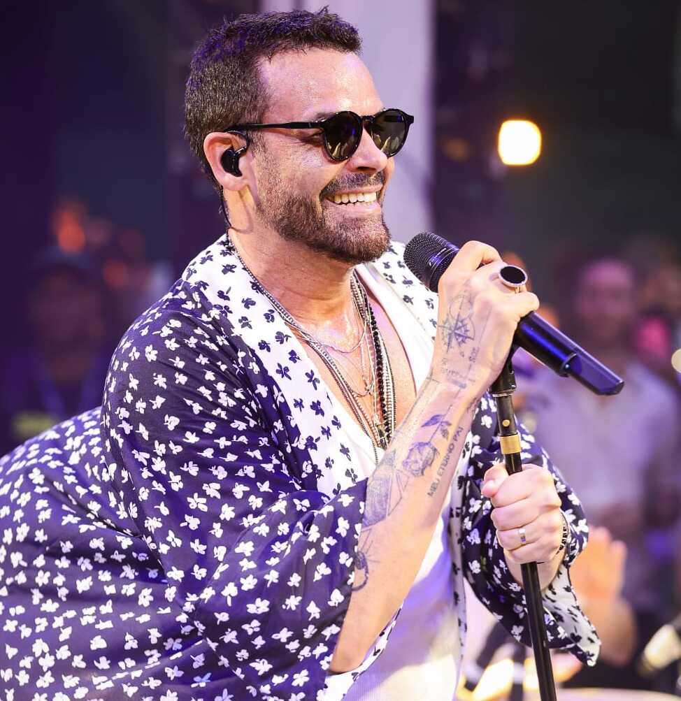 Alexandre Peixe celebra raízes baianas em projeto gravado em Salvador