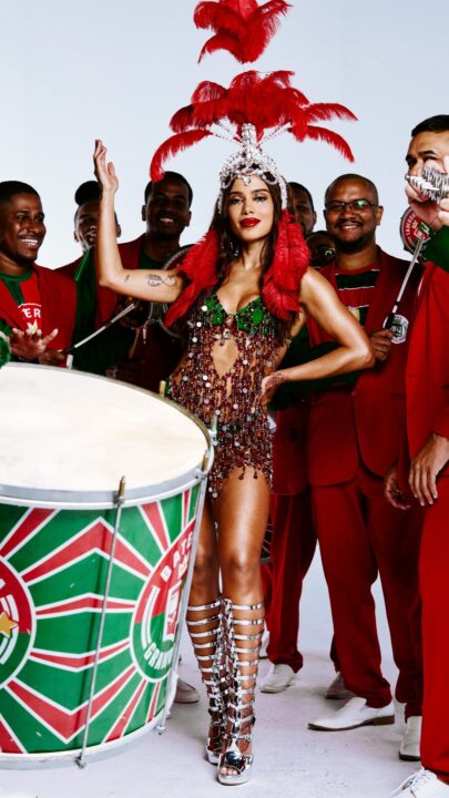 Anitta explica supostas exigências para ser rainha de bateria da Grande Rio: “Só fiz uma”