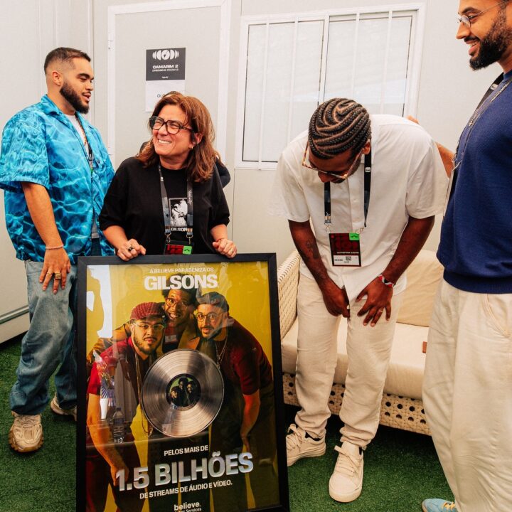 Gilsons fazem história e ultrapassam 1,5 bilhão de streams nas plataformas digitais