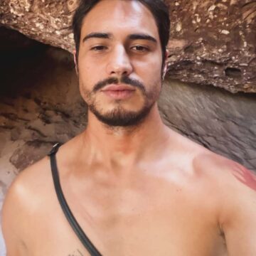 Ator baiano Danilo Mesquita curte momento de descanso na Chapada Diamantina; veja fotos