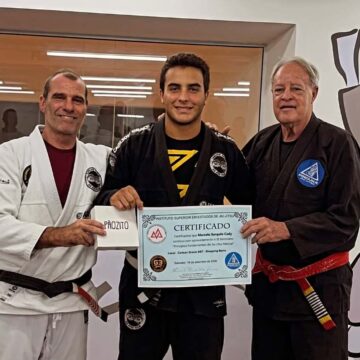 Aos 16 anos, Marcelo Sangalo mostra nova conquista no jiu-jitsu e celebra certificação