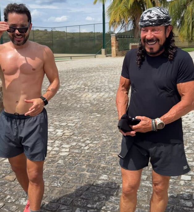 Everton Ribeiro se exercita com Bell Marques e brinca: “Mais rápido do que uma flecha”